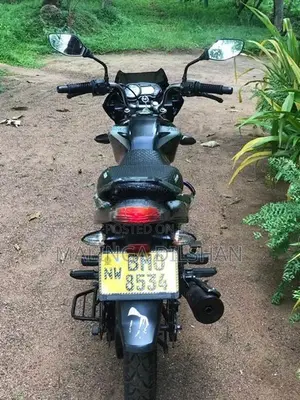 Bajaj Discover 2018