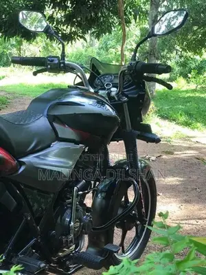 Bajaj Discover 2018