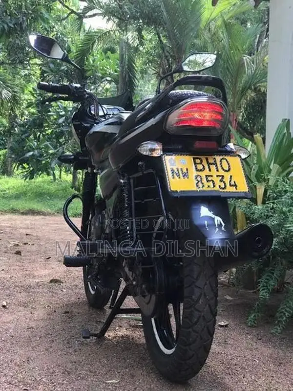 Bajaj Discover 2018
