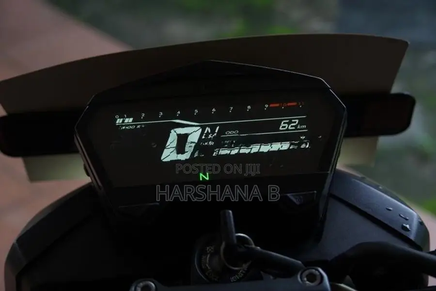 Hero Hunk 160R 4V 2025