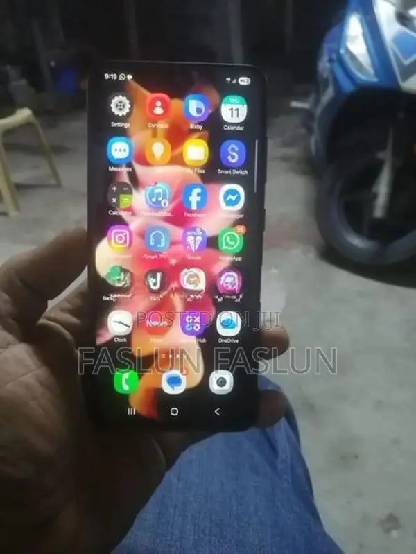 Samsung Galaxy S21 FE (Used)