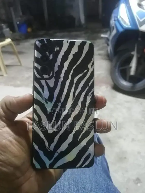 Samsung Galaxy S21 FE (Used)