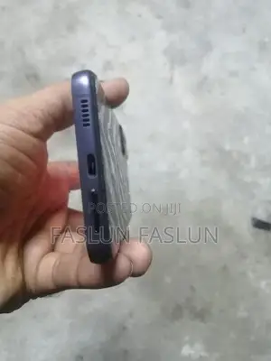 Samsung Galaxy S21 FE (Used)