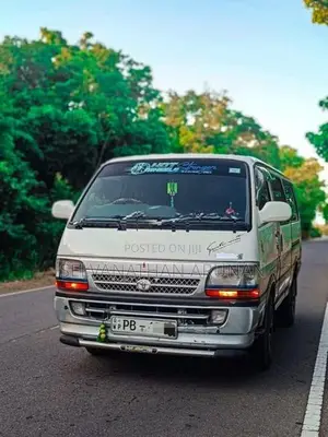 Toyota Dolphin 2008