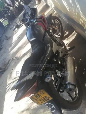 Honda CB223S 2006