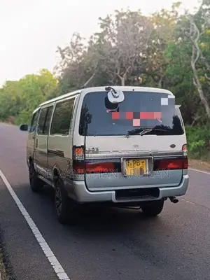 Toyota Dolphin 2008