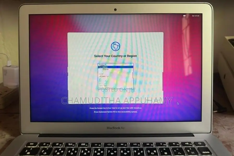 Apple MacBook Air Magic Mouse Combo