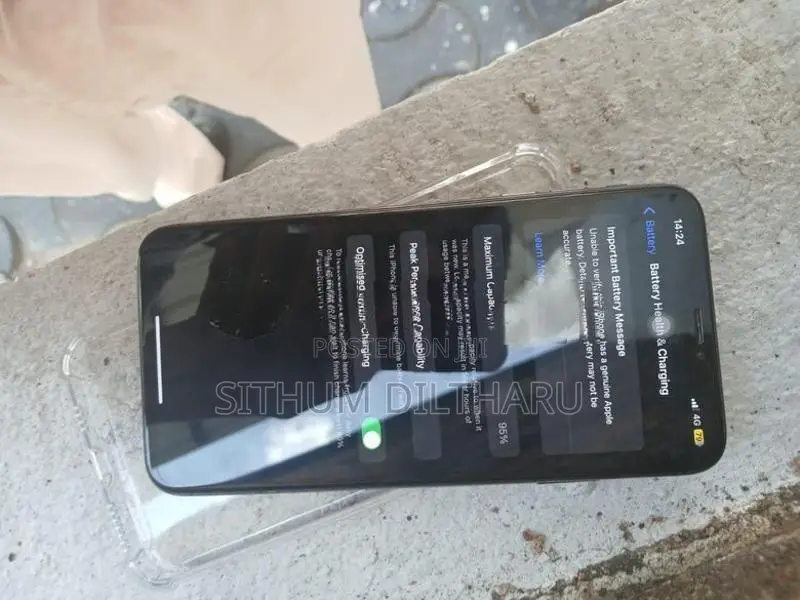Apple iPhone XS Max (Used)