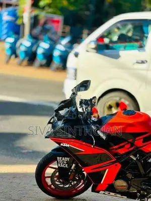KTM RC 125 2021