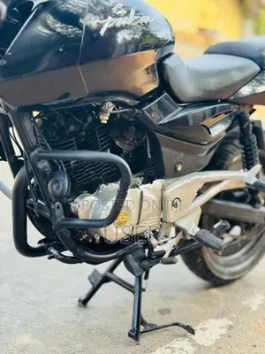 Bajaj Pulsar 180 2012