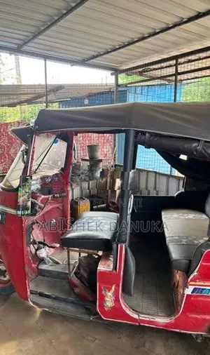 Bajaj RE 1995
