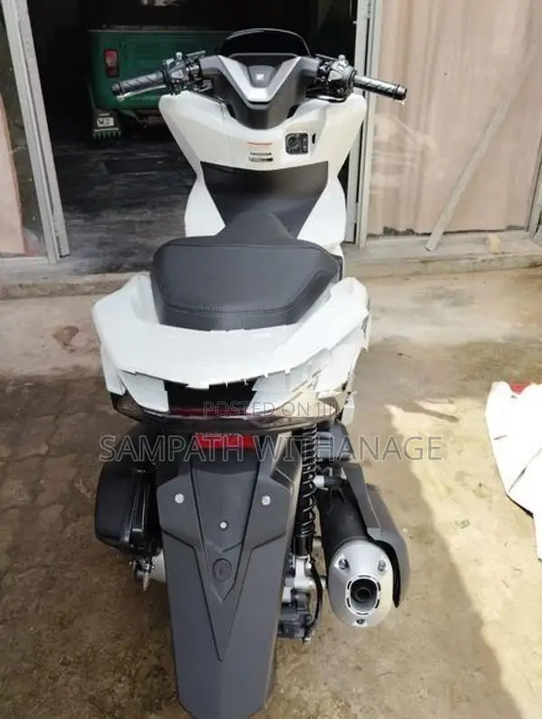 Honda PCX 160 2025