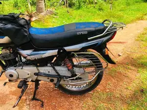 Bajaj CT100 2013