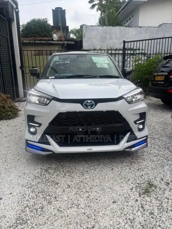 Toyota Raize A/parkig BSM 2026