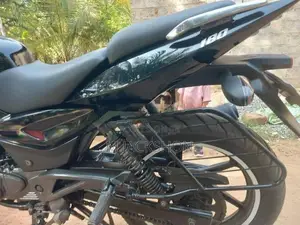 Bajaj Pulsar 180 2010