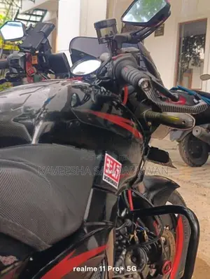Bajaj Pulsar 180 2017