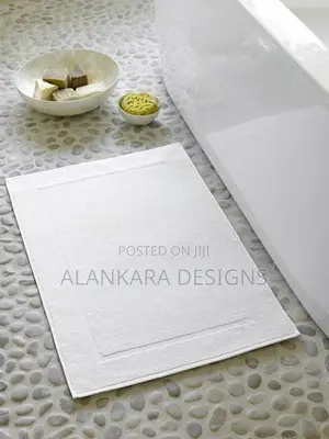 Hotel Towels & Bath Mats
