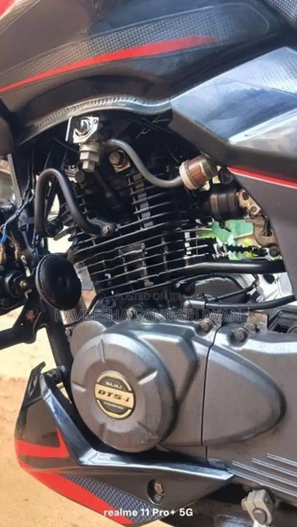Bajaj Pulsar 180 2017