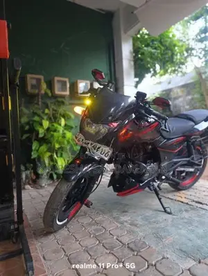 Bajaj Pulsar 180 2017