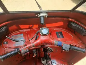 Bajaj RE 2005