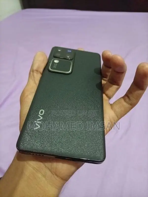 Vivo V30 Pro (Used)