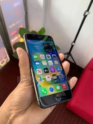 Apple iPhone 8 (Used)