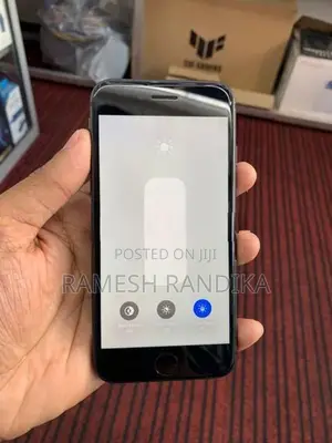 Apple iPhone 8 (Used)