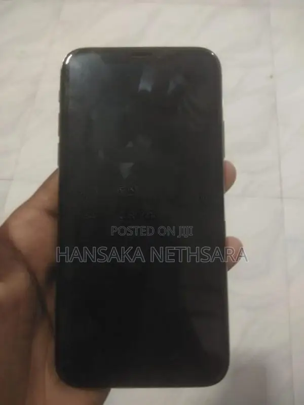 Apple iPhone XS (Used)