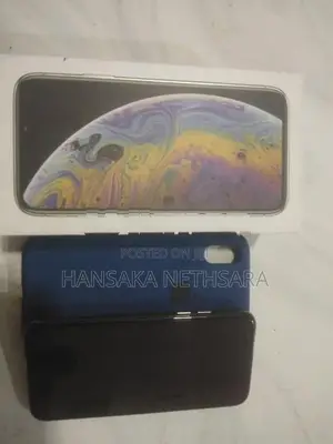 Apple iPhone XS (Used)