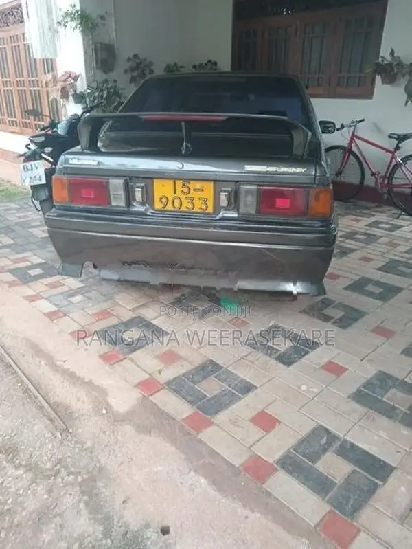 Nissan B11 1985