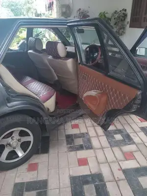 Nissan B11 1985