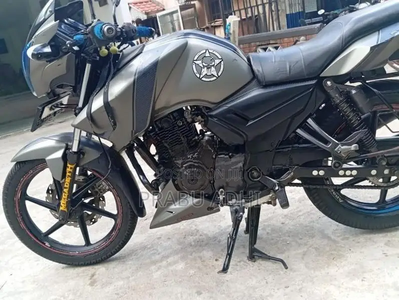 TVS Apache RTR 150 2015