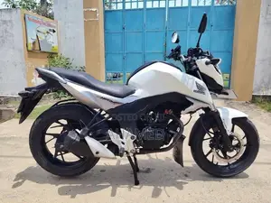 Honda CB Hornet 160R 2017