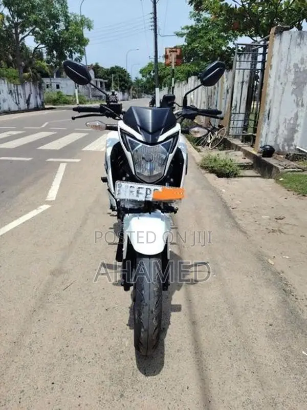 Honda CB Hornet 160R 2017
