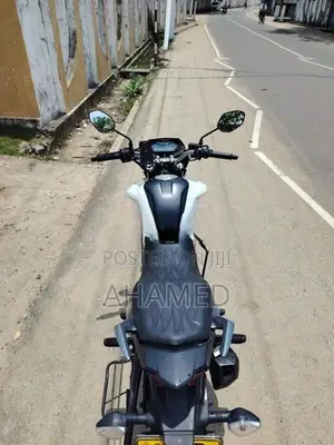 Honda CB Hornet 160R 2017