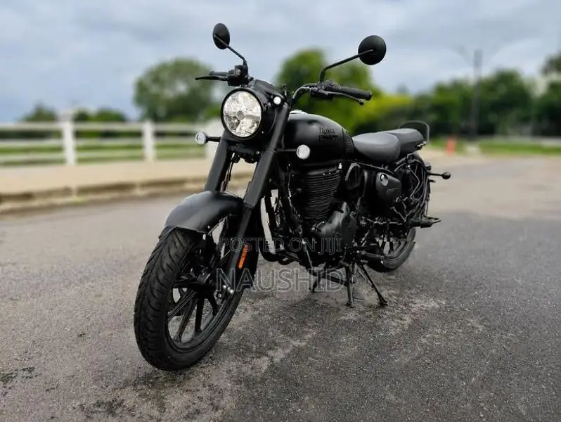 Royal Enfield Classic 350 Stealth Black 2026