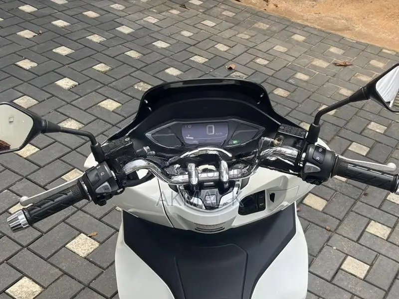 Honda PCX 125 2024