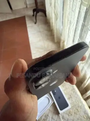 Apple iPhone 16 (Used)