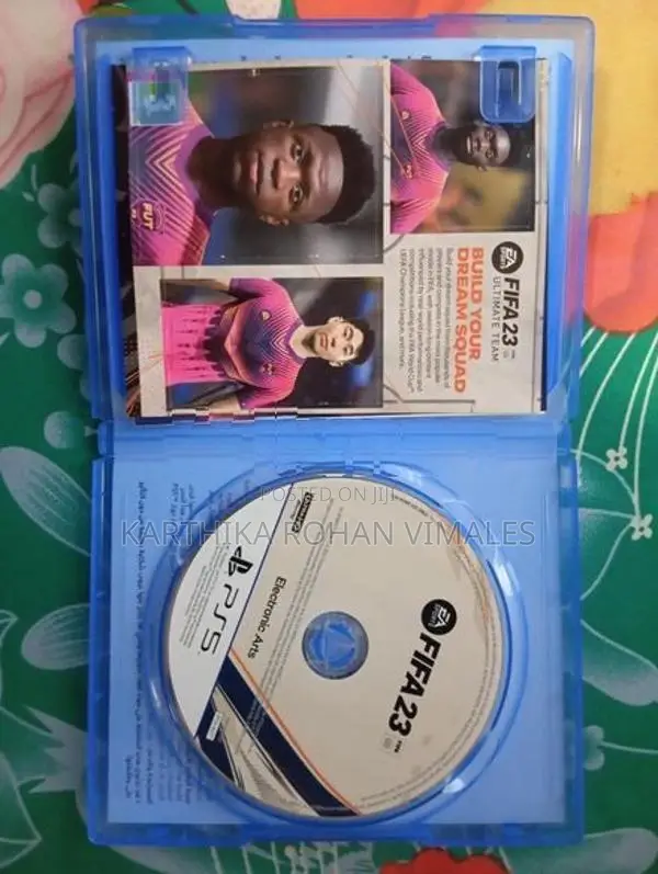 PS5 FIFA 23 disk