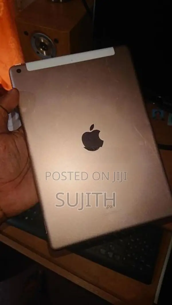 Apple iPad 8