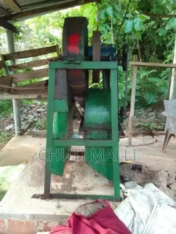 පොල්ලෙලි කපන යන්ත්‍රය