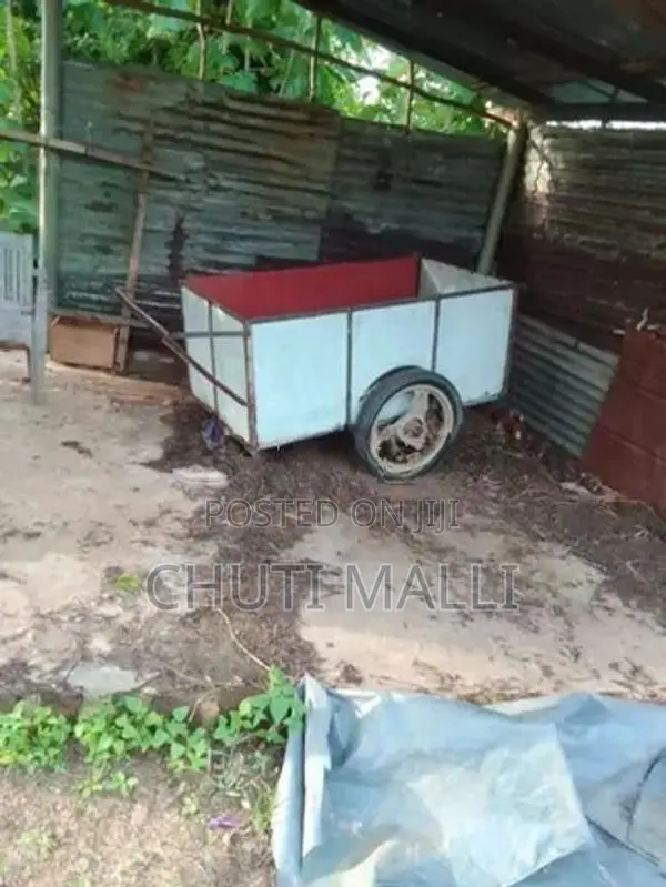පොල්ලෙලි කපන යන්ත්‍රය