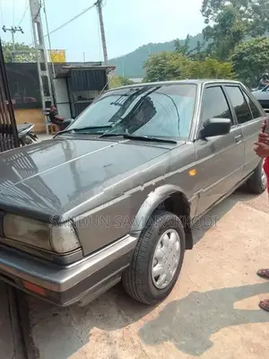 Nissan Sunny 15 1987