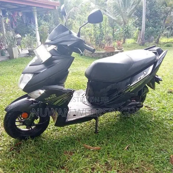 Yamaha RayZR 2018