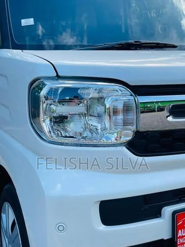 Suzuki Spacia Hybrid X 2024
