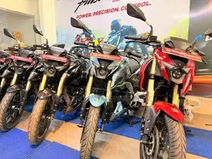 Bajaj Pulsar N160 Premium 2026