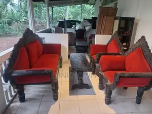 Kaluwara sofa