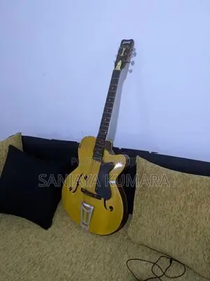 Box Guitar