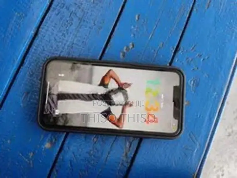 Apple iPhone 11 (Used)
