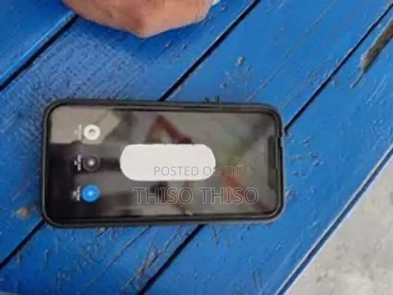 Apple iPhone 11 (Used)